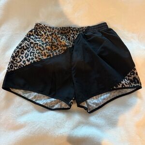 Victoria’s Secret pink Leopard Print Women's Shorts size small high rise